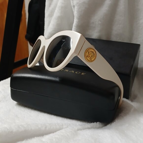 SUNGLASSES - Picture 6 of 6